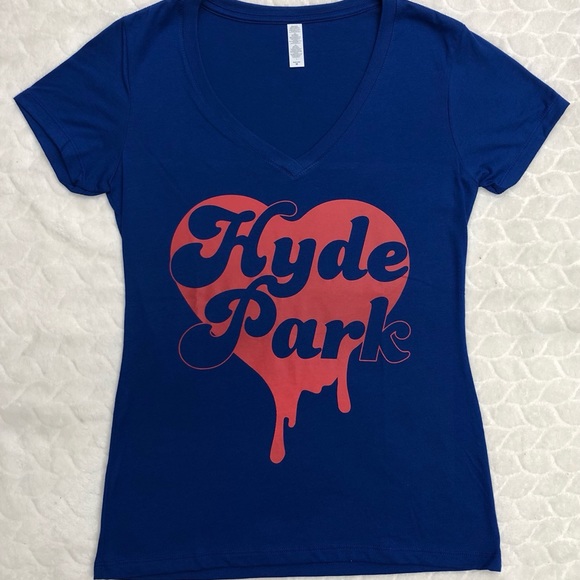 Womens “Drip” V-neck - Picture 2 of 4